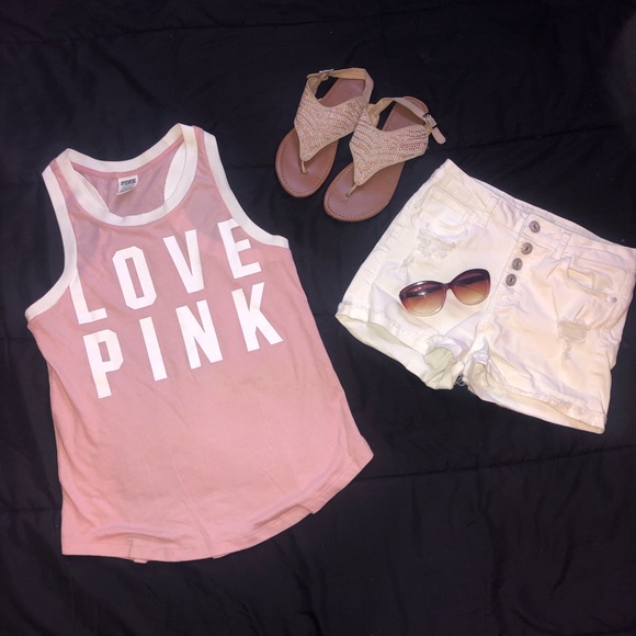🌺Pink VS tank top🌺 - Picture 5 of 6